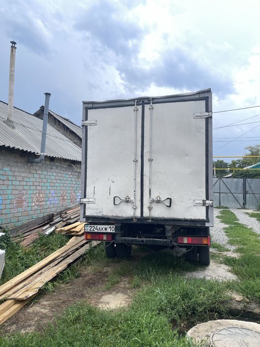 Продам газель 2005