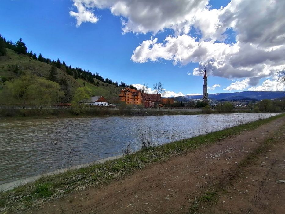 La munte zona Vatra Dornei