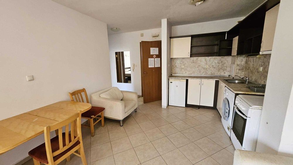 Продава се Двустаен апартамент в к.к. Слънчев бряг - 75 кв.м за 524 €/кв.м - Снимка #2