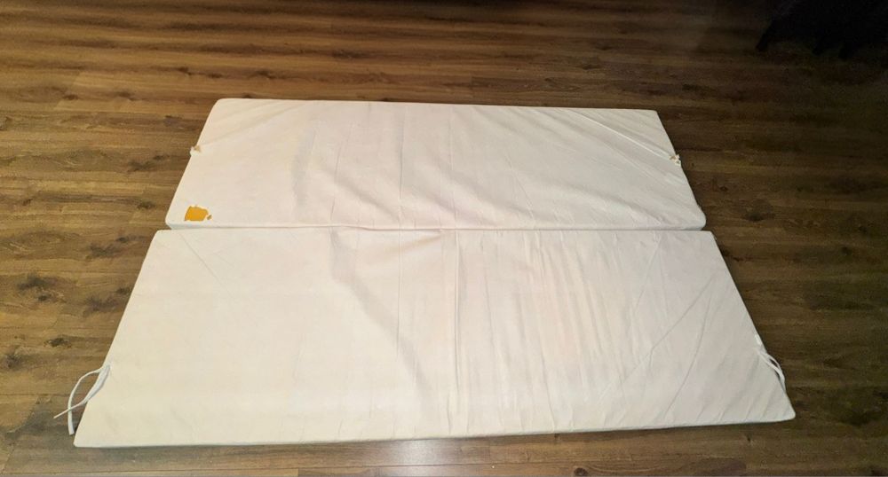 Saltea pliabila din spuma 130x200 cm pentru copil sau pat de oaspeti