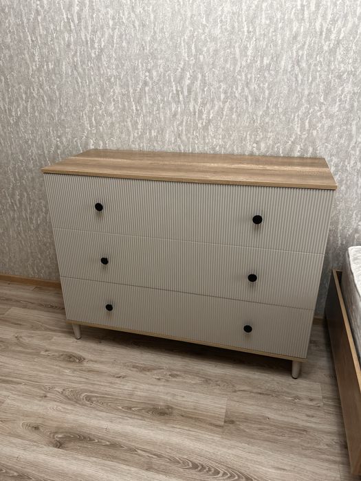 Продам комод в спальню