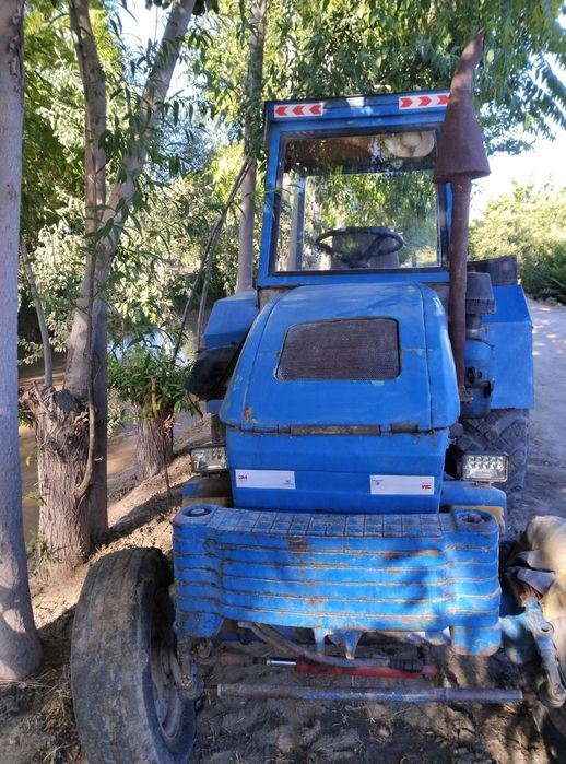 Traktor T28 sotiladi