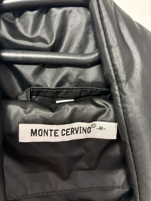 Черно яке с красива дантела