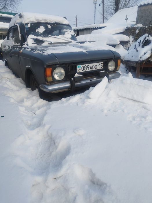 Два Москвича 412 по одной цене