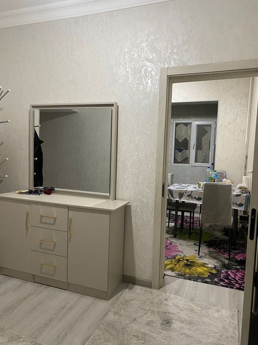 Сдается  суточна за 400. Тыс сум. 2 х комнатная квартира метро Новза 0