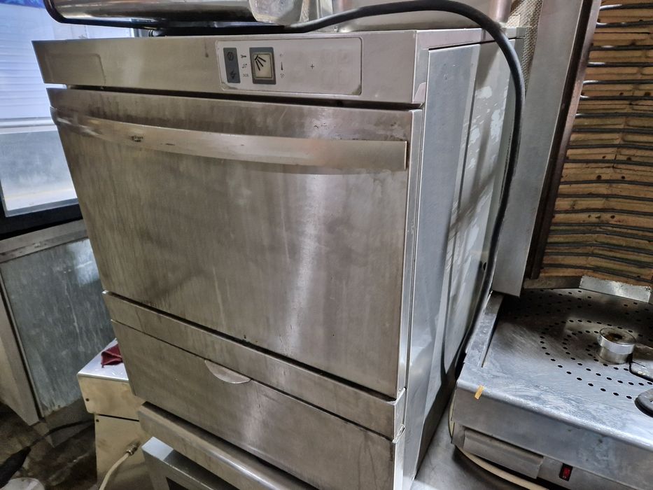 Mașina spălat vase cu sau fara capota, ciclu scurt, la 380v