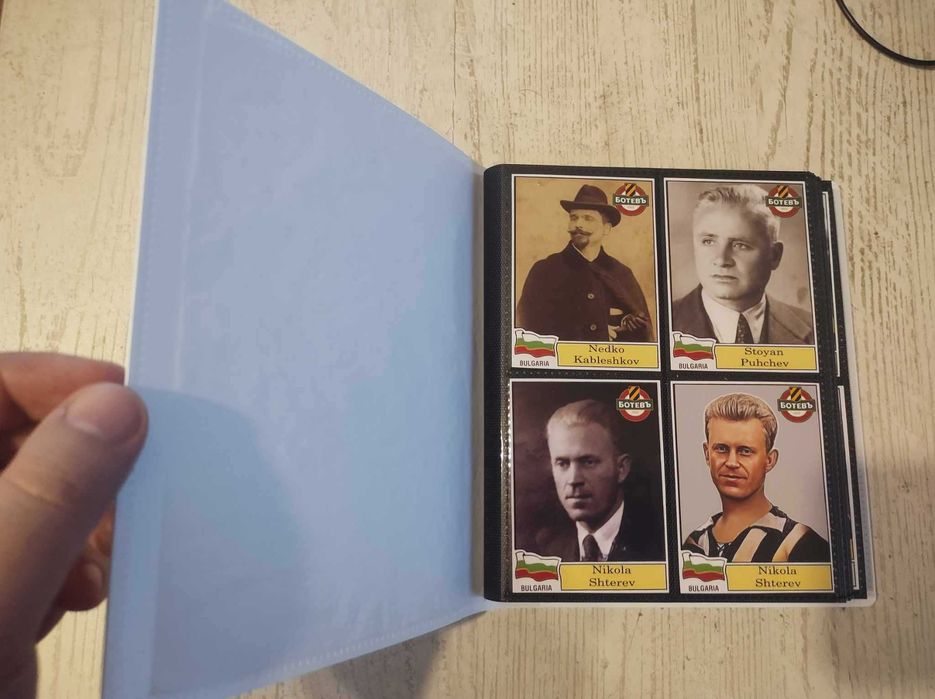 За колекционери: Албум със 160 картички на Ботев