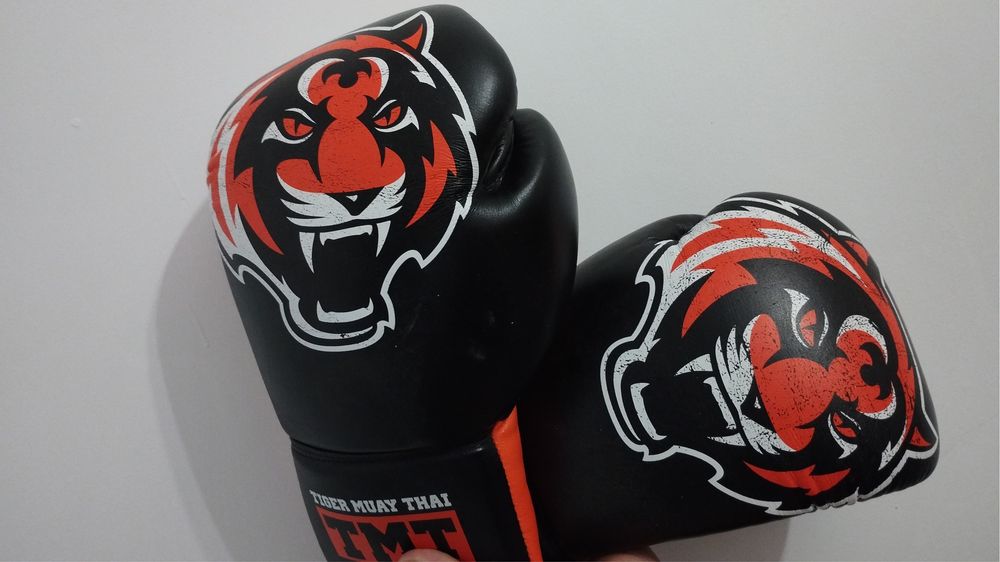 Перчатки оригинал боксерские