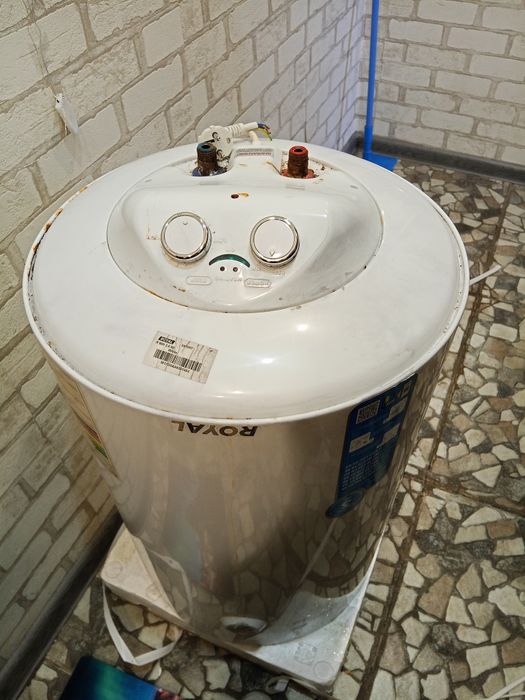 Продам аристон недорого