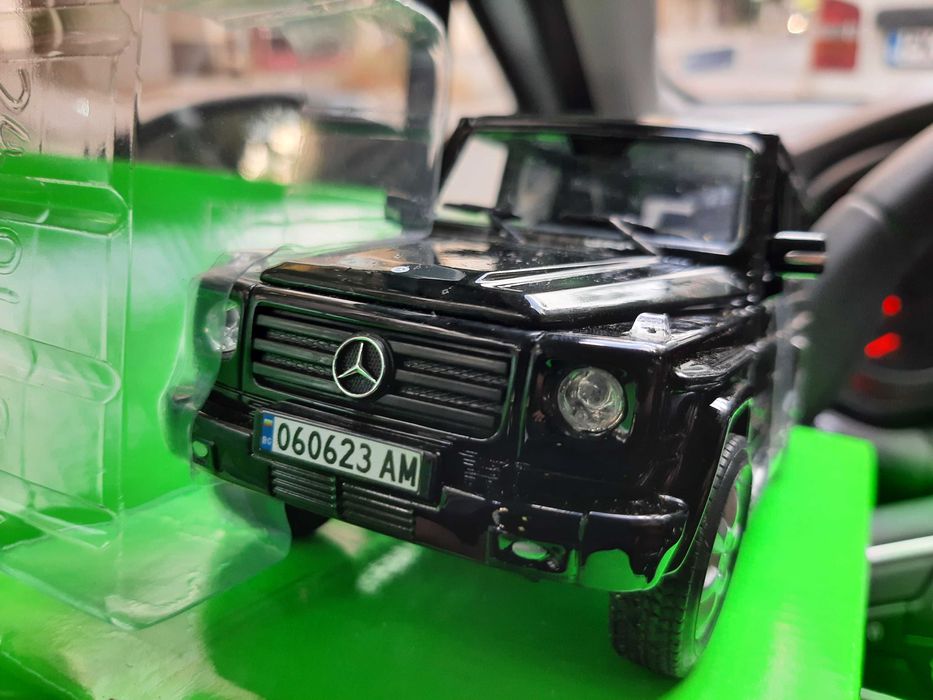 Mercedes G-Class 1:24 с рег. номер по избор за колекция и подаръ