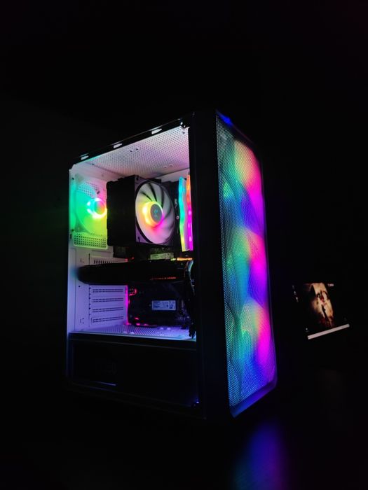 Gaming PC White i5 8600k, Strix GTX 1070 8 GB, 16 GB DDR4, SSD 512
