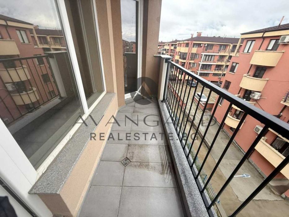 оф.25598 Тристаен с гараж/ Остромила