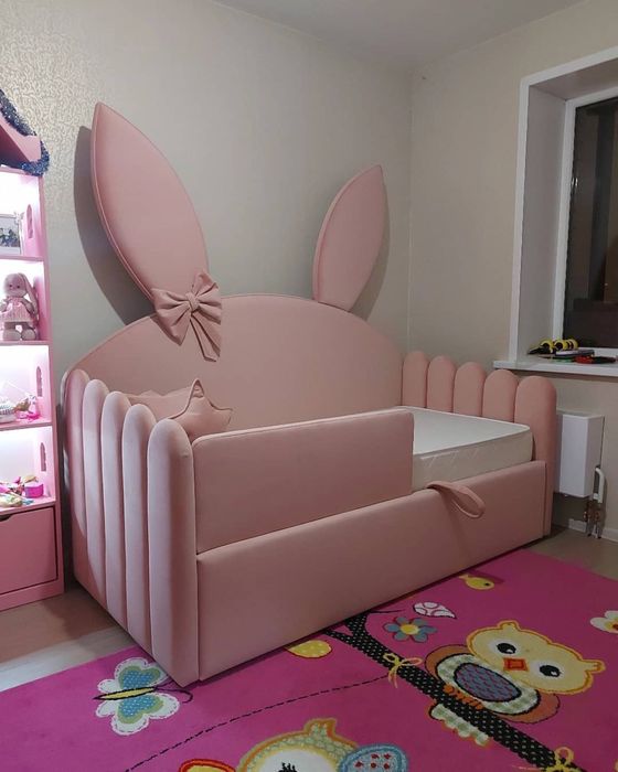 Детская кровать Зайка с матрасом в наличии