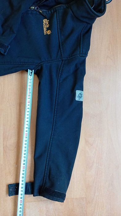 Jacheta groasa, 10-11ani,Jack Wolfskin
1