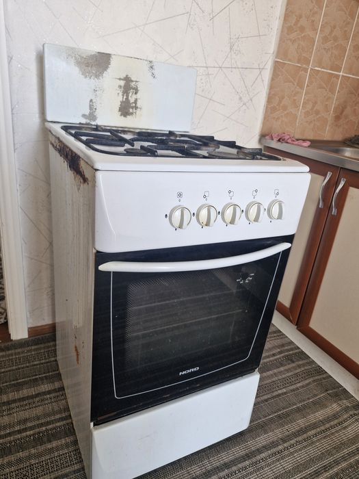 Газовая плита рабочая