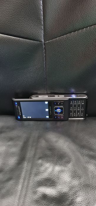 Sony ericsson c905  Maxon mx-3204 !