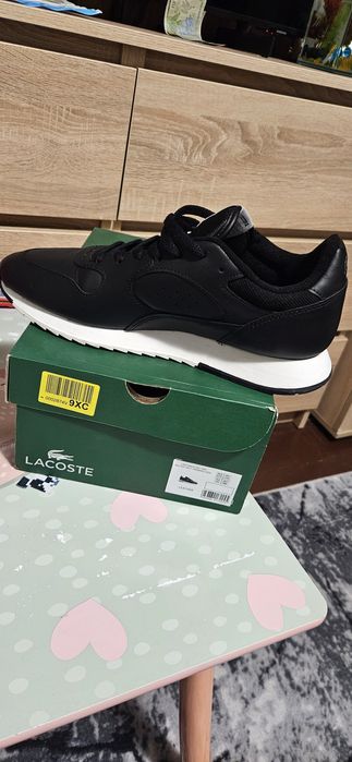 Adidasi Lacoste nr 42,5