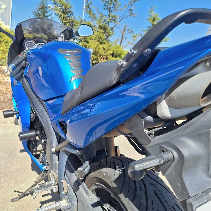 Triumph Sprint ST 1050