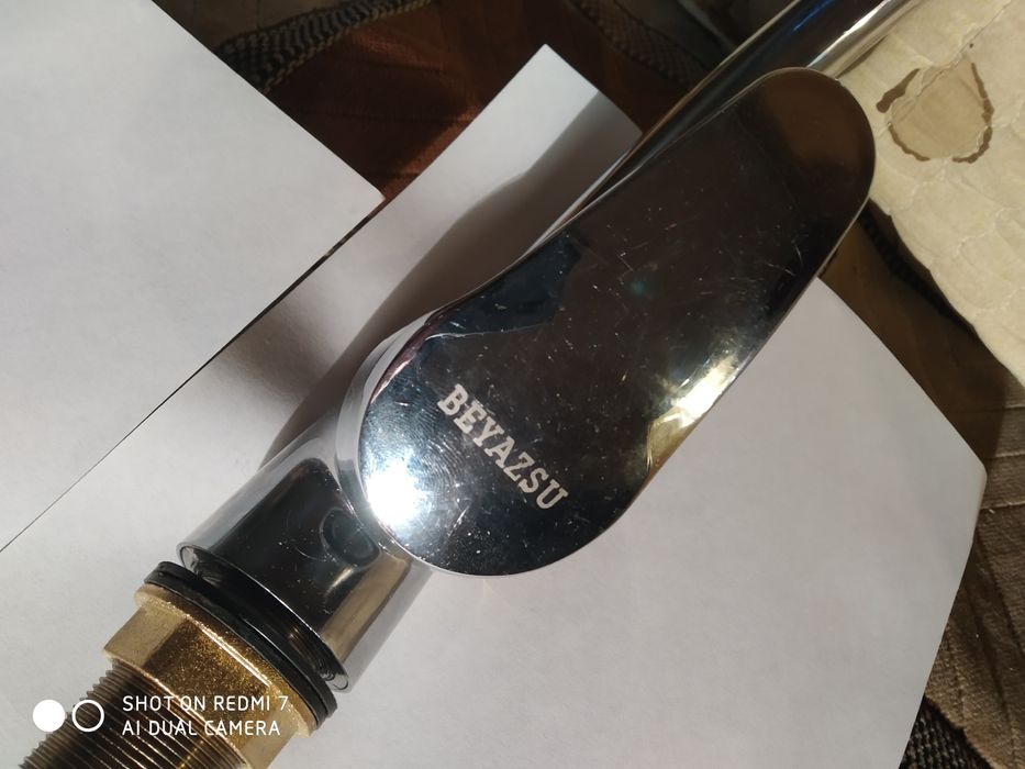 смеситель кухонный  продам