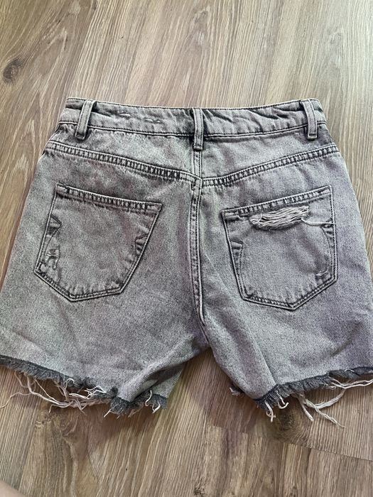 Джинсовые шорты