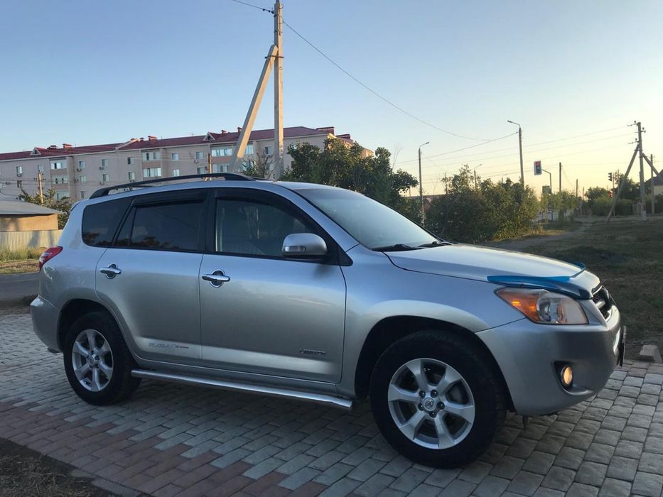 Rav4 3 поколение 2011 год