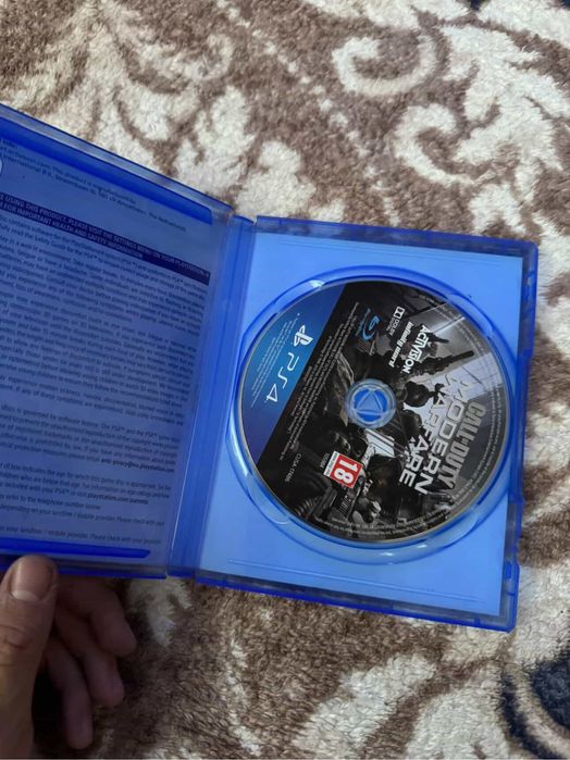 PS4 PRO в много добро състояние