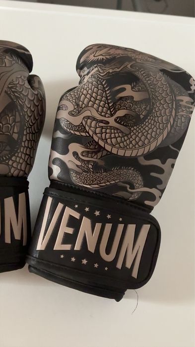 manusi de box dragon VENUM