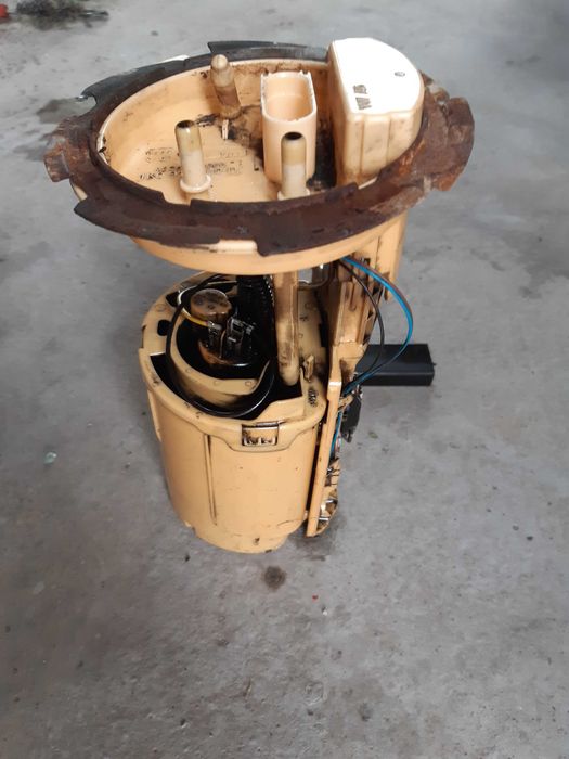 Pompa motorina rezervor VW touran / vw golf 5 / skoda octavia 2