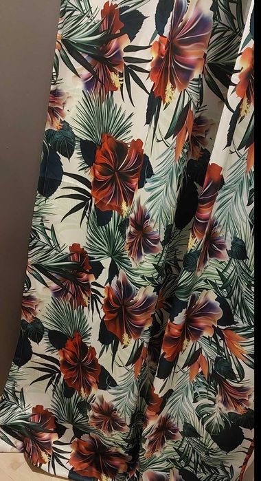 Блекаут завеси с флорални мотиви