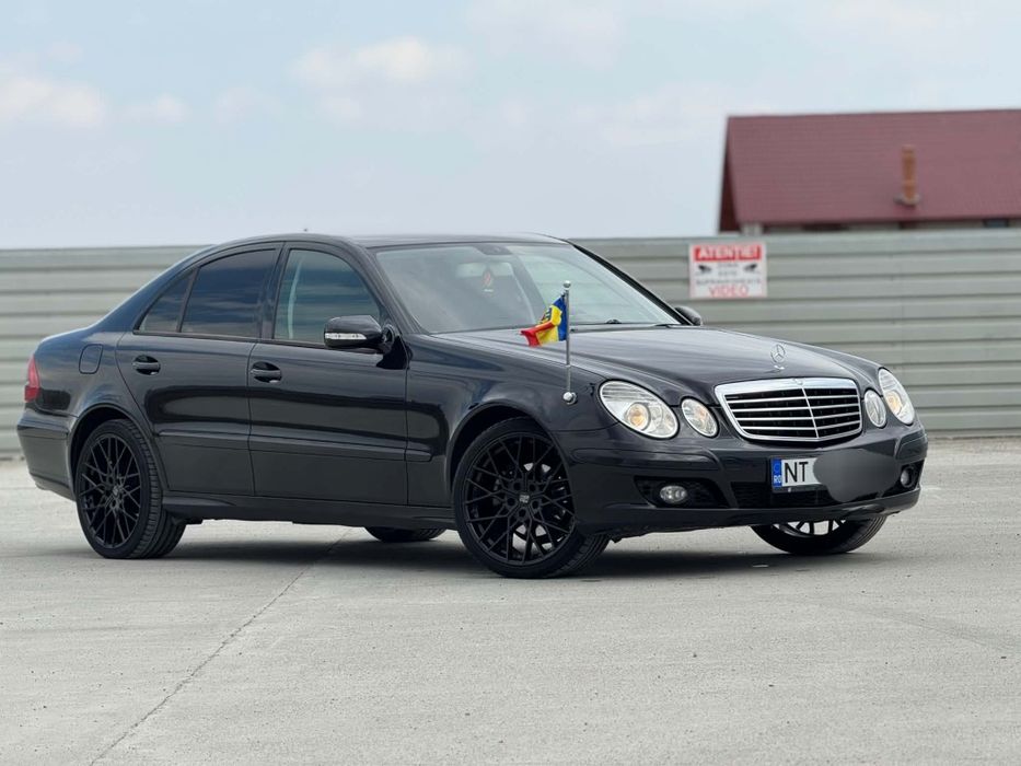 MERCEDES-BENZ E-Class 2009 — imagine 3
