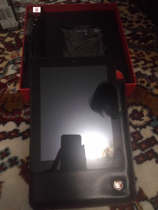 Планшет Prestigio отдам за 16000