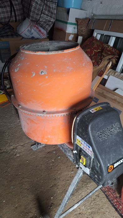 Продам бетономешалку