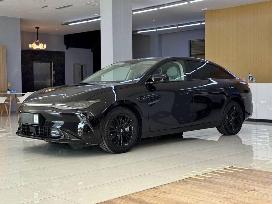 Electro car leapmotor C01 625 KM