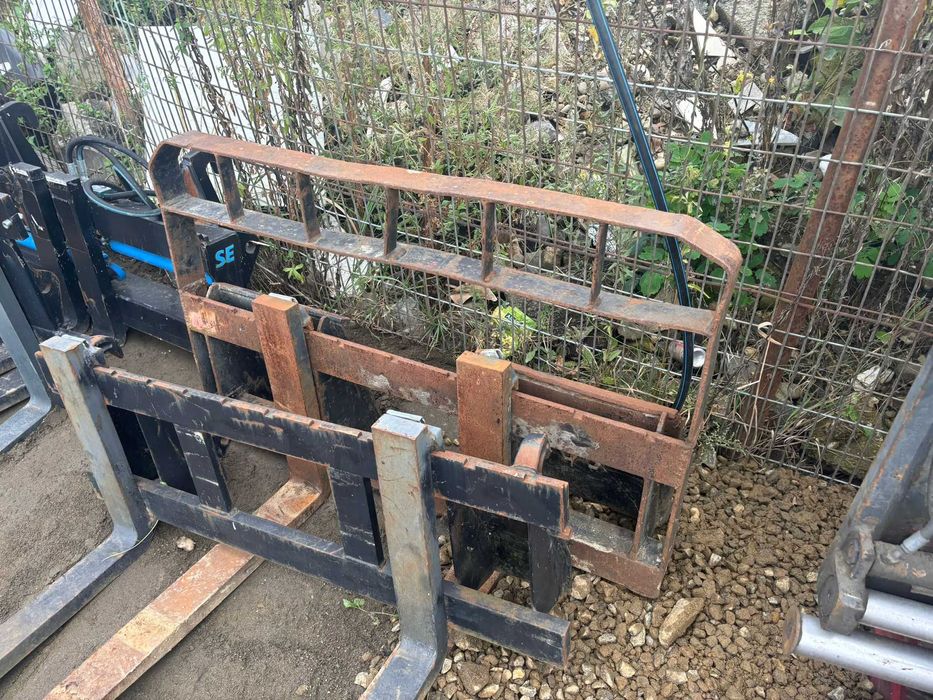 Furci pentru paleti pentru bobcat