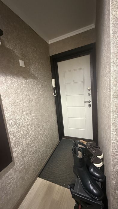 Продам трехкомнатную квартиру