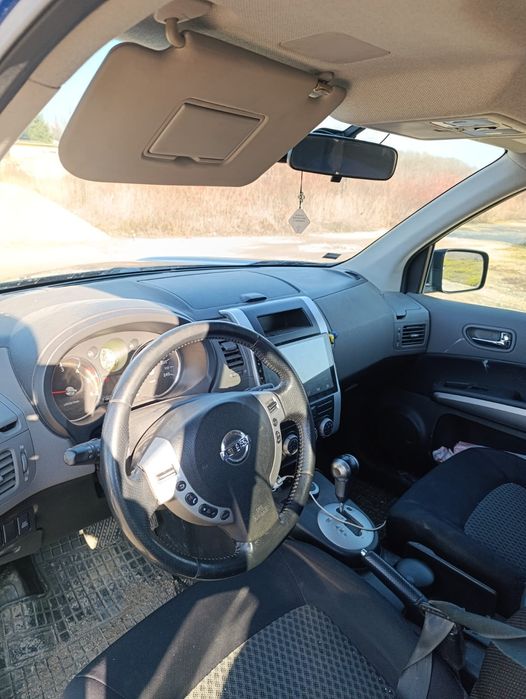 Nissan X-Trail automata