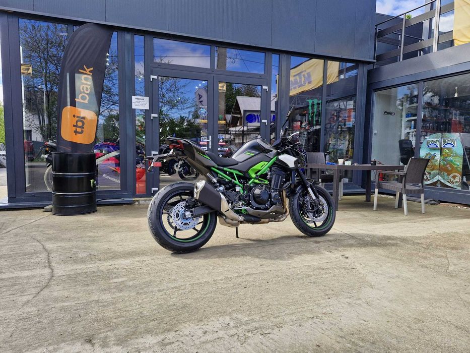 Kawasaki Z900 -0km pret livrare prin EST BIKE Campina