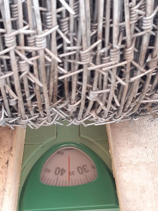 Колючая проволока