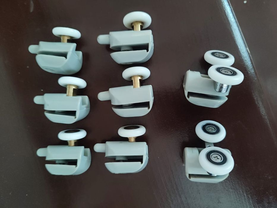 Продам колесики на душевую кабину