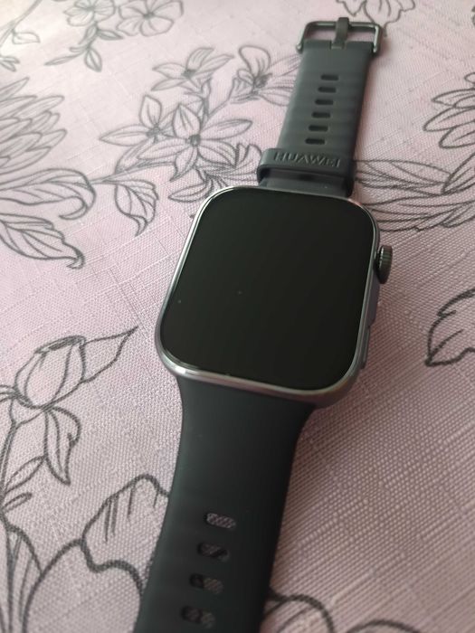 Продавам Huawei watch fit 4