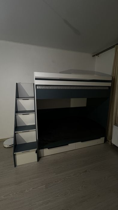 Продам кровать двухъярустную , детская