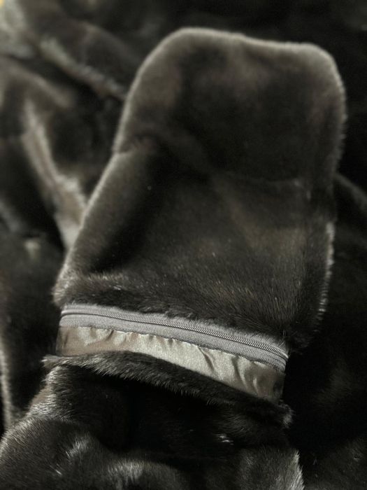 Продаётся норковая шуба новая