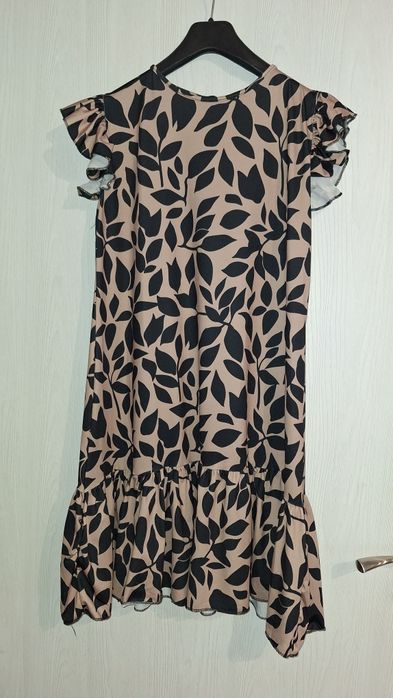 Продавам рокли H&M