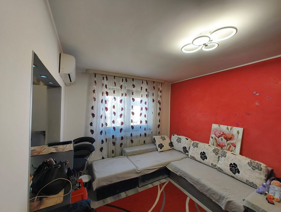 Apartament 3 camere Sud etaj 4/4