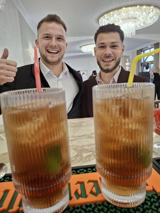 Cocktail bar mobil nunți / Tort de shoturi/Gun CO2/pistol Co2