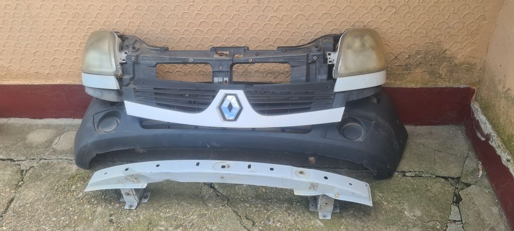 Opel Movano  Renaul Master far capota masca