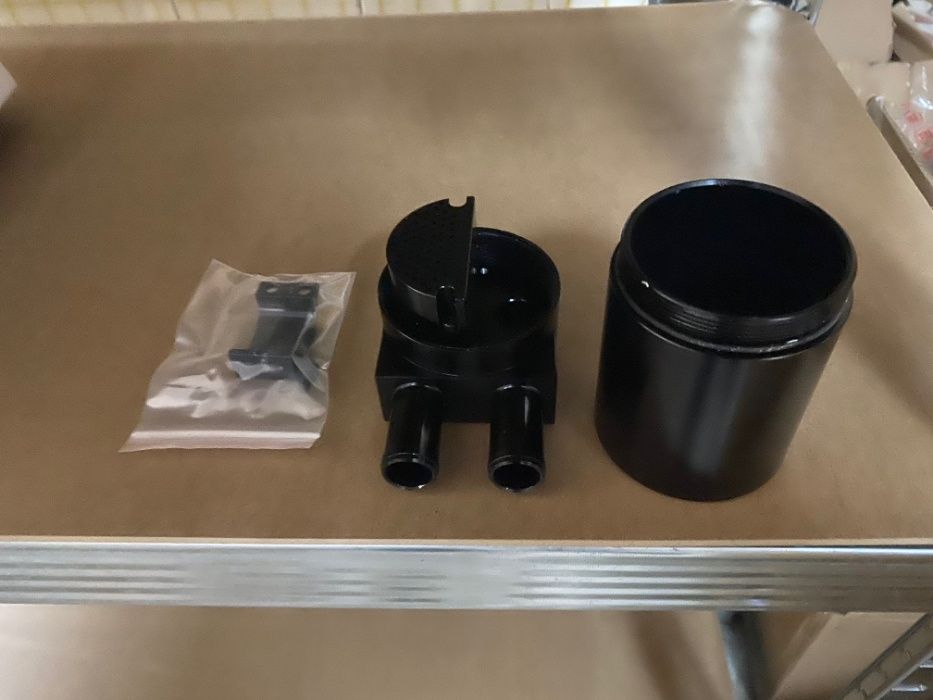 Кеч кен Oil Catch Can Ойл кеч кен универсален