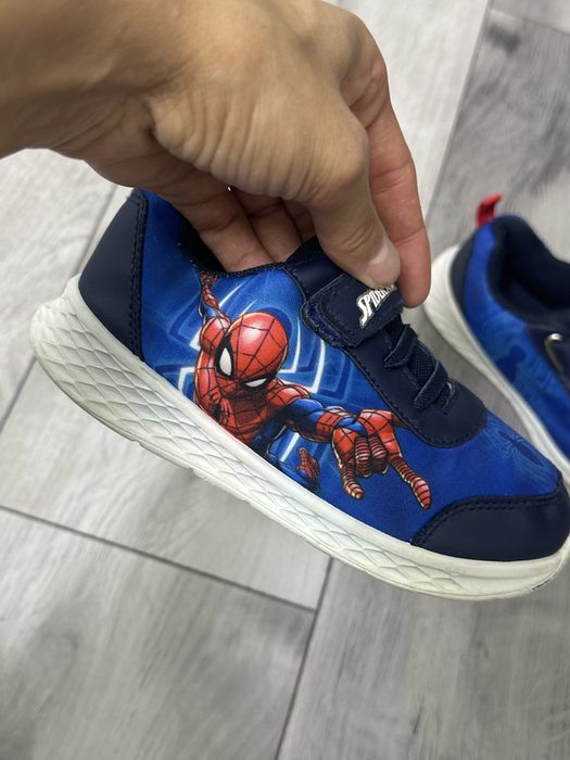 Adidasi spiderman marimea 27