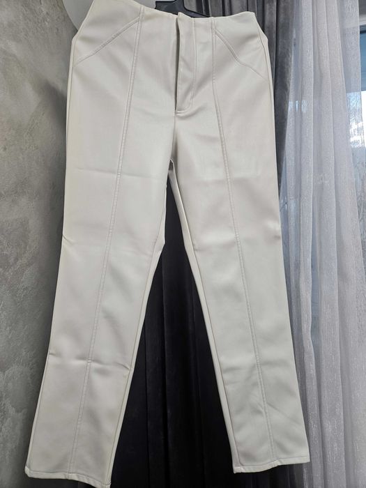 Pantaloni dama piele marimea S