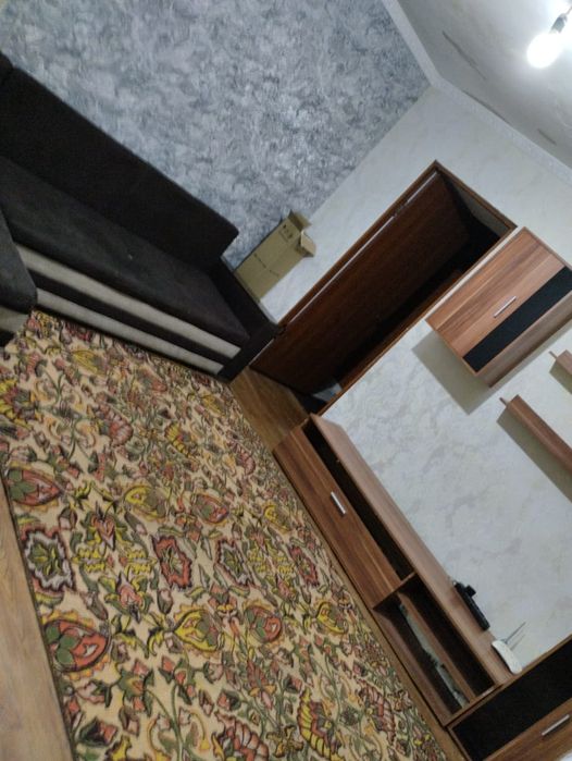 Сдам часть  дома  2к кухня